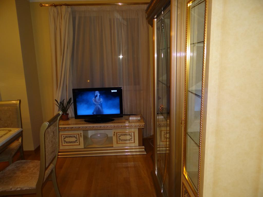 Luxury Versailles Apartments Center Opera Бургас Екстериор снимка