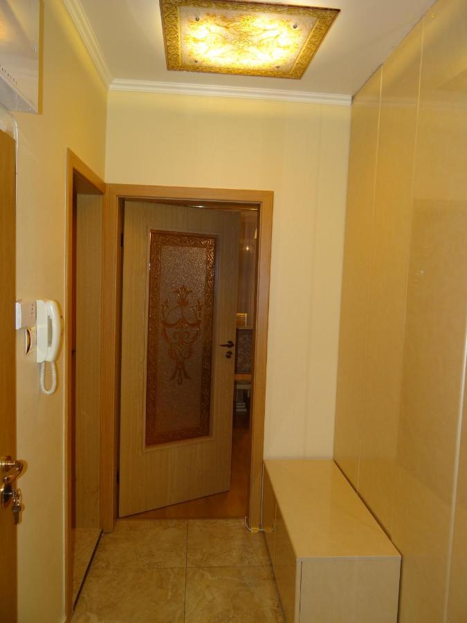 Luxury Versailles Apartments Center Opera Бургас Екстериор снимка